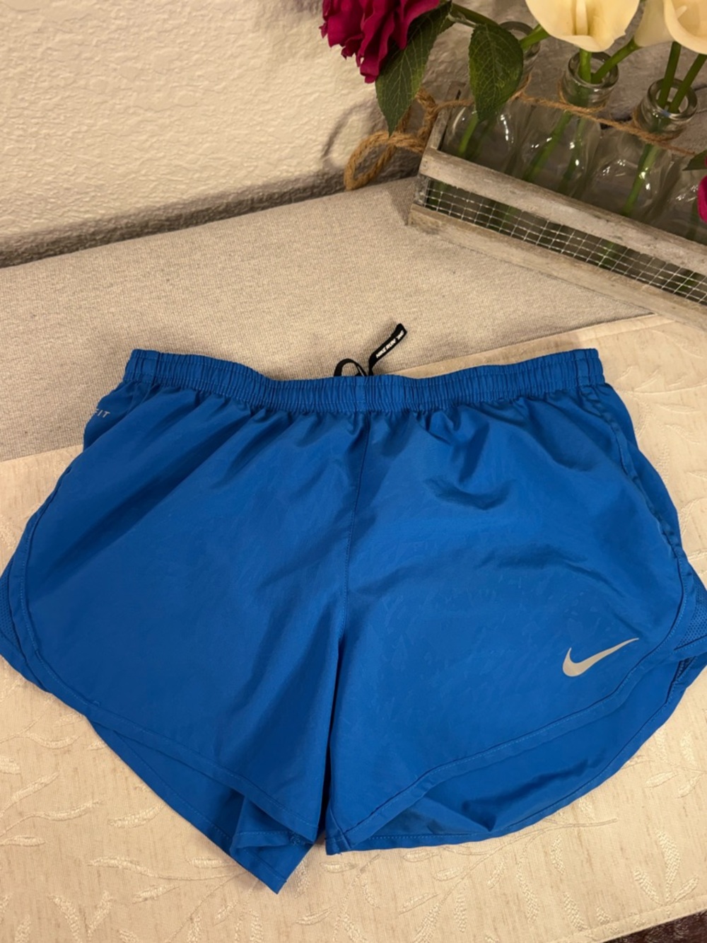 Nike Women's Dry Modern Tempo Running Shorts Blue Size S Zip Pocket AJ4713-403